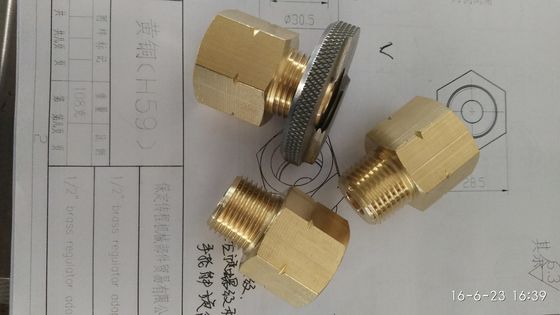 Eco-friendly unleaded male hose fittings with metallic filter, OEM orders are welcome